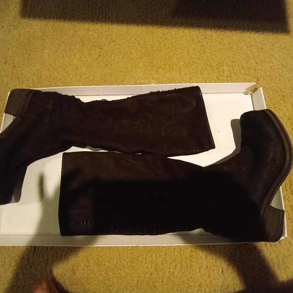 Vic Matie Brown Suede Boots